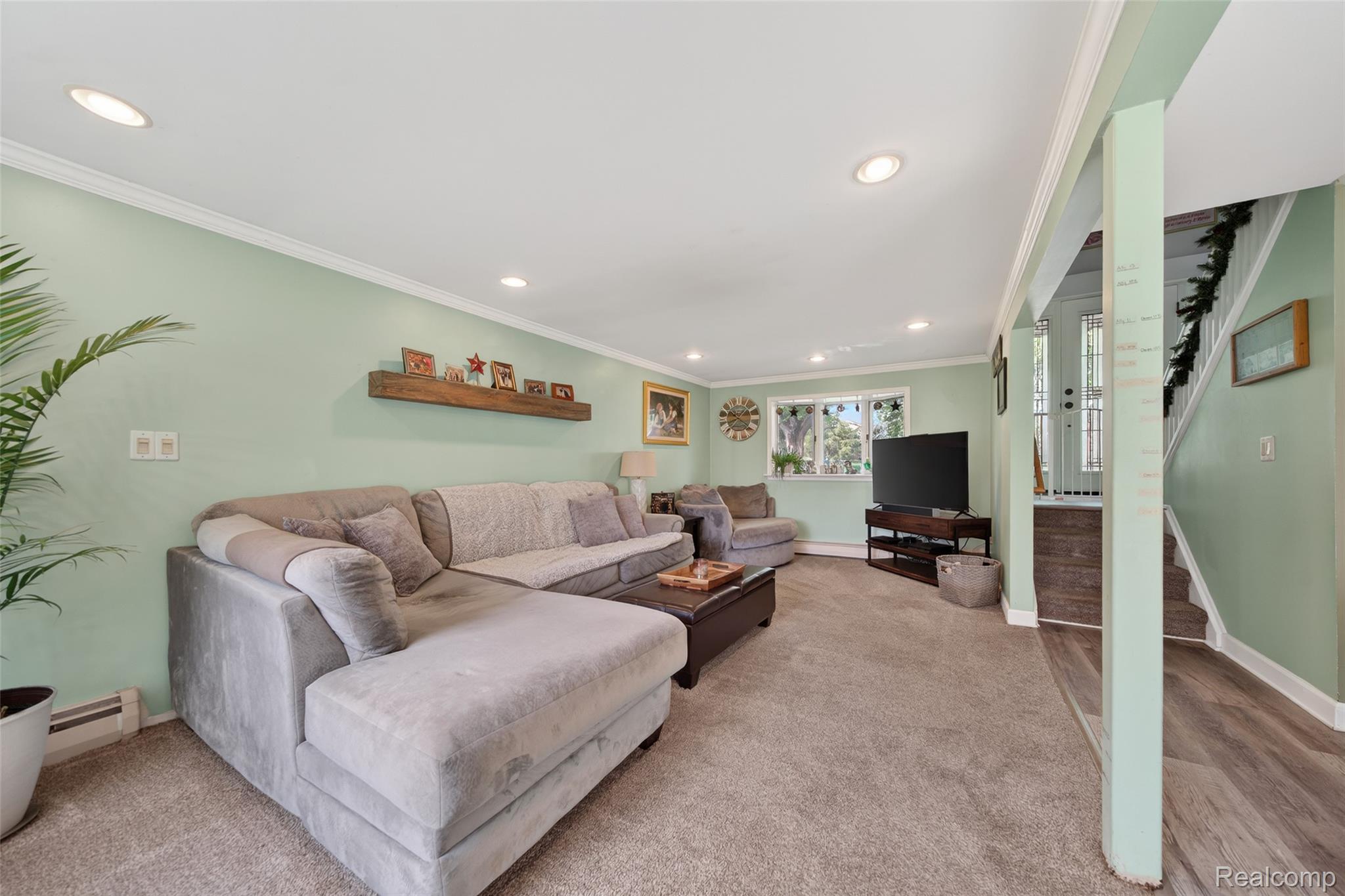 2260 Shankin Drive