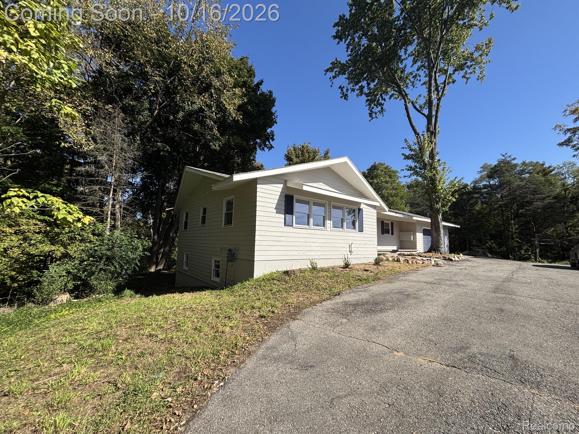 3030 N HICKORY RIDGE Road