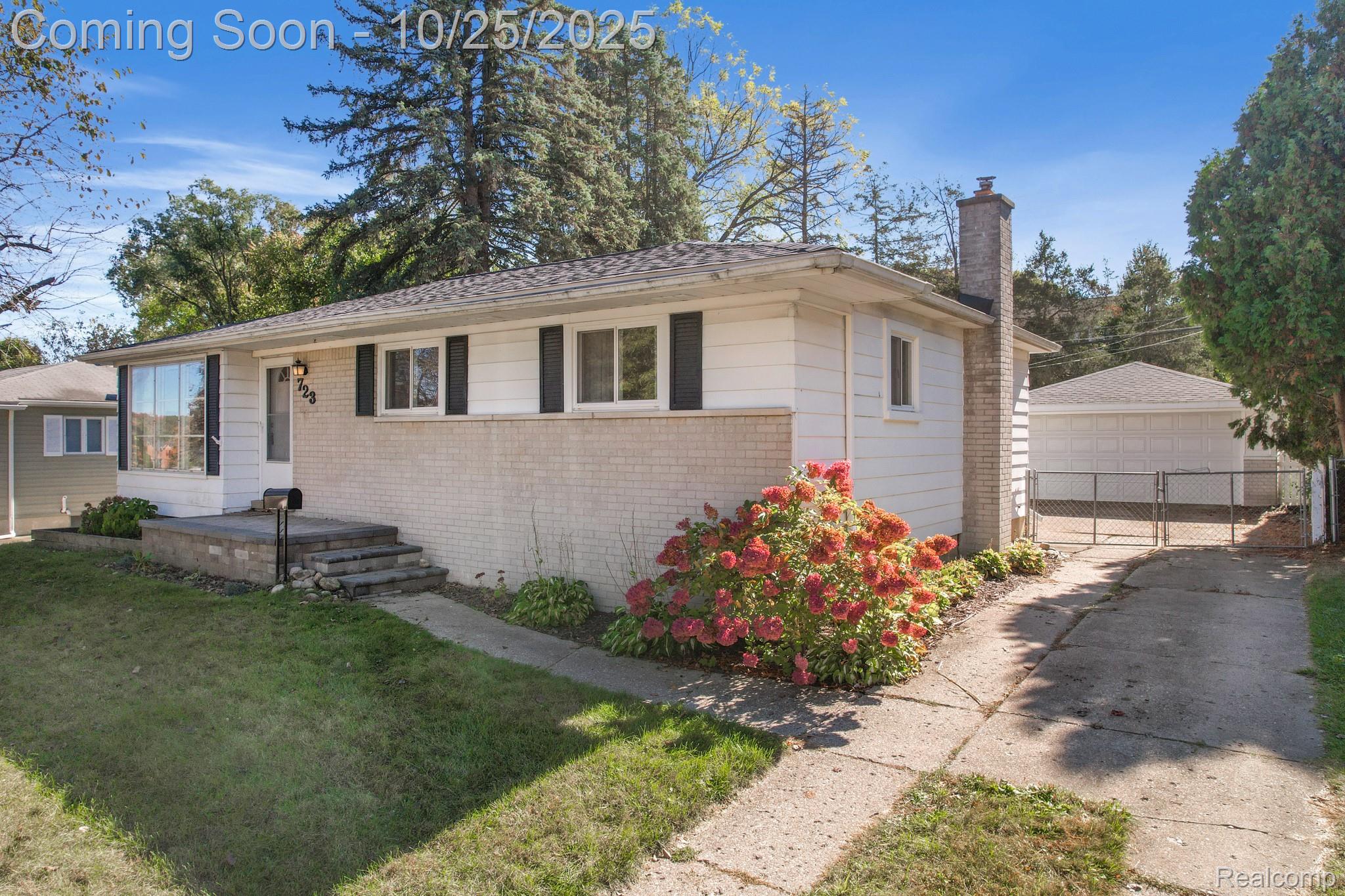 723 Sweetbriar