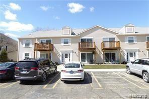 Auburn Hills City, Michigan 48326, United States, 1 Bedroom Bedrooms, ,1 BathroomBathrooms,Residential,Active,236783