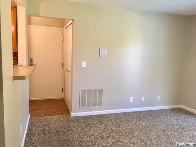 Auburn Hills City, Michigan 48326, United States, 1 Bedroom Bedrooms, ,1 BathroomBathrooms,Residential,Active,236783