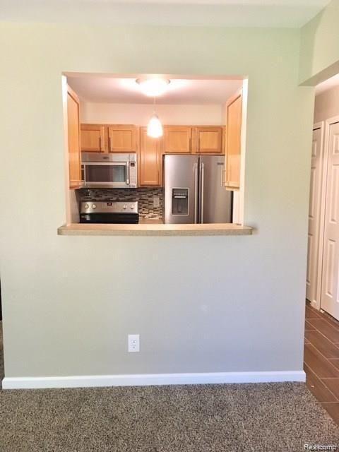 Auburn Hills City, Michigan 48326, United States, 1 Bedroom Bedrooms, ,1 BathroomBathrooms,Residential,Active,236783