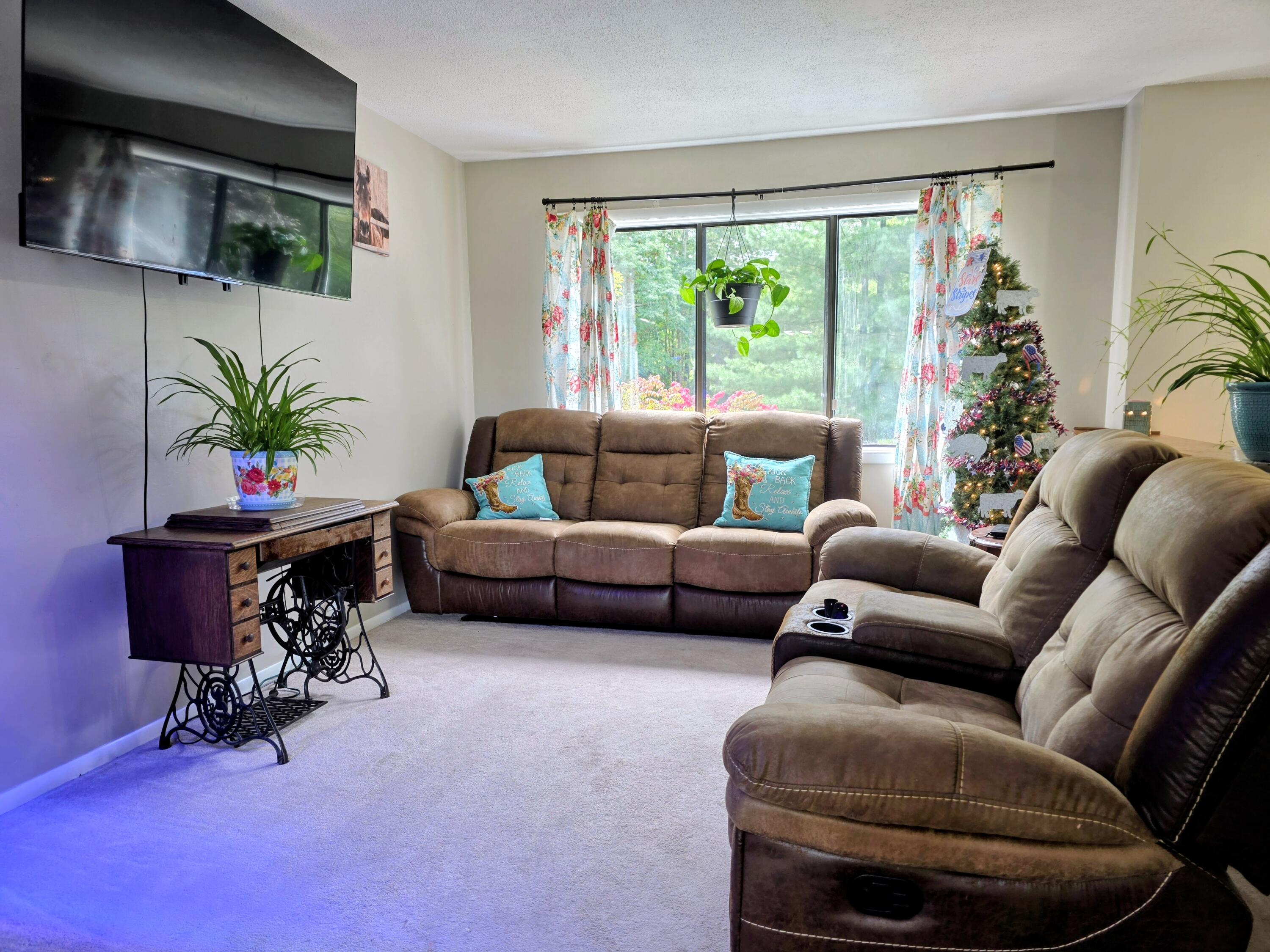 808 Rolling Meadows Drive