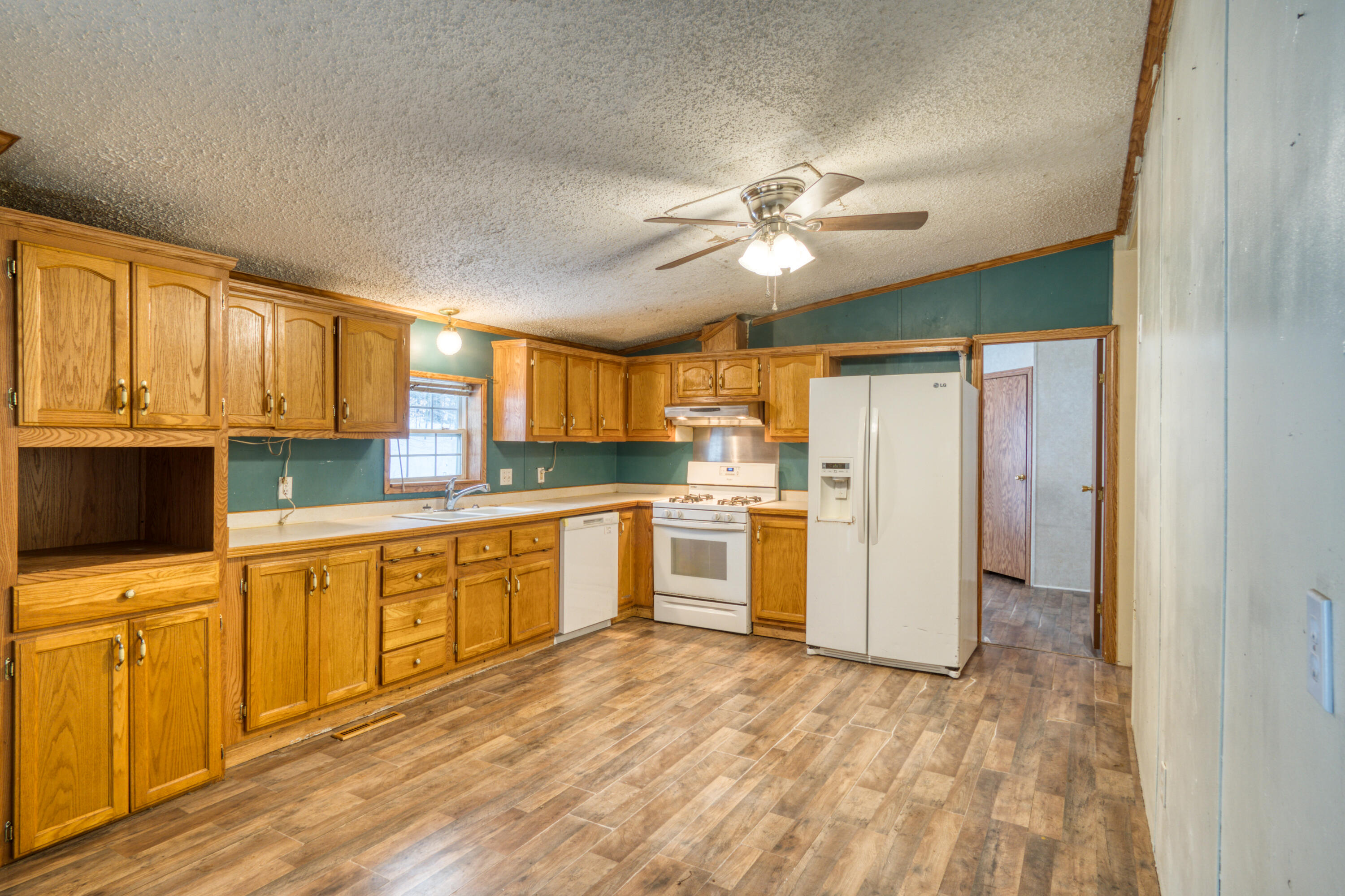 1041 S Poplar Avenue