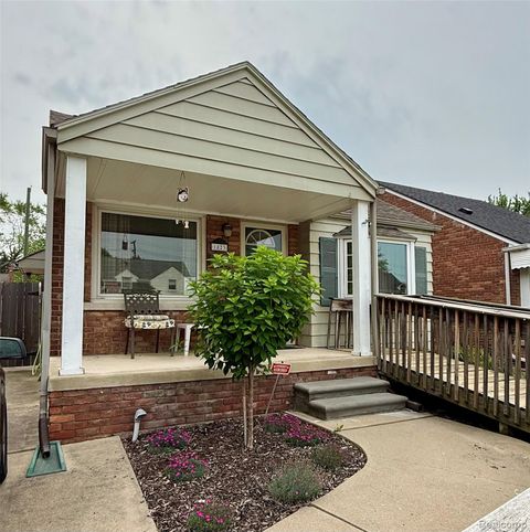 1823 15th Street Wyandotte City MI 48192