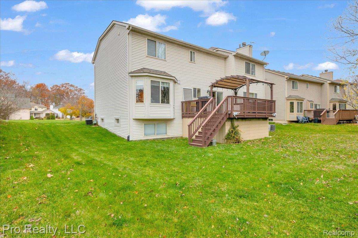 5967 Cedar Ridge Drive