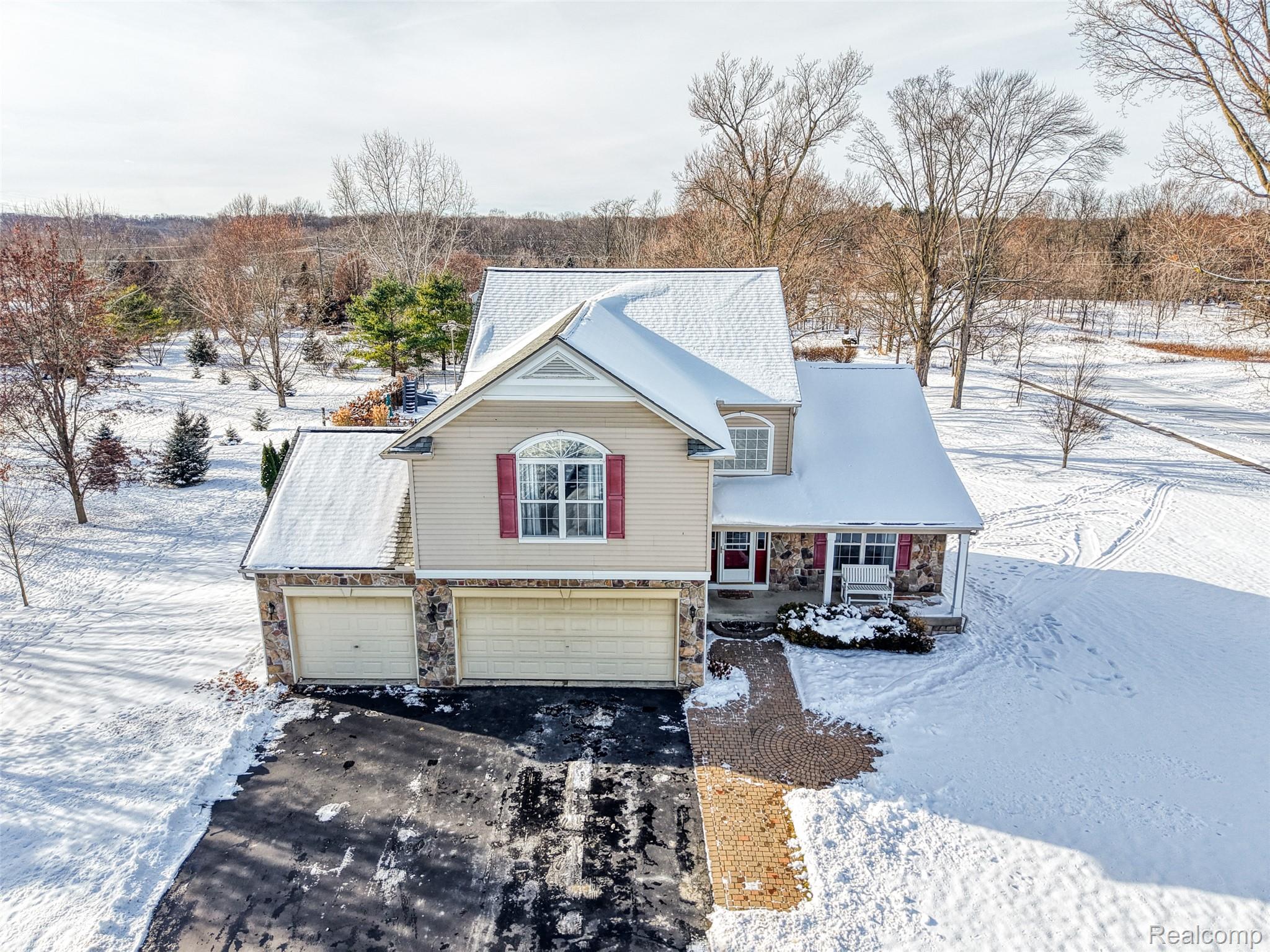 2686 Magnolia Garden Drive