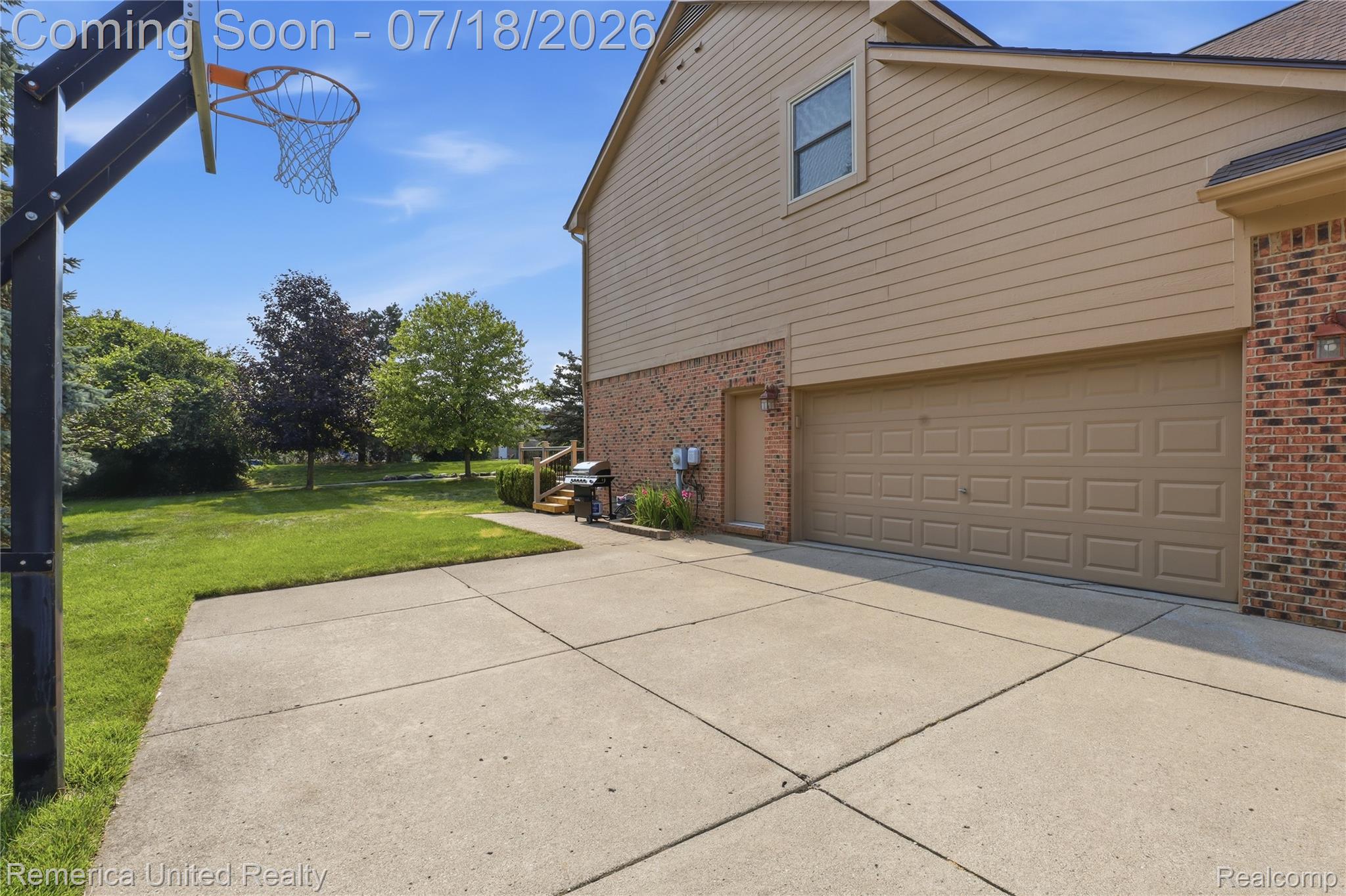 16724 Abby Circle