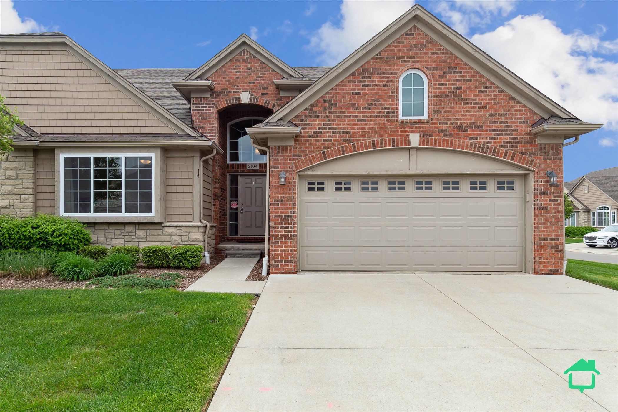 5104 Hawkseye Trace