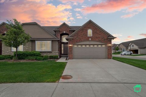 5104 Hawkseye Trace Warren City MI 48092