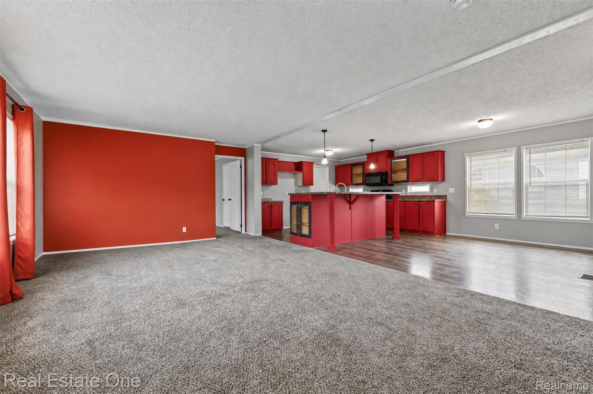 16047 Windsor Lane