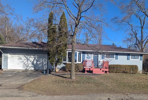 567 Pine Tree Road Orion Charter Township MI 48362