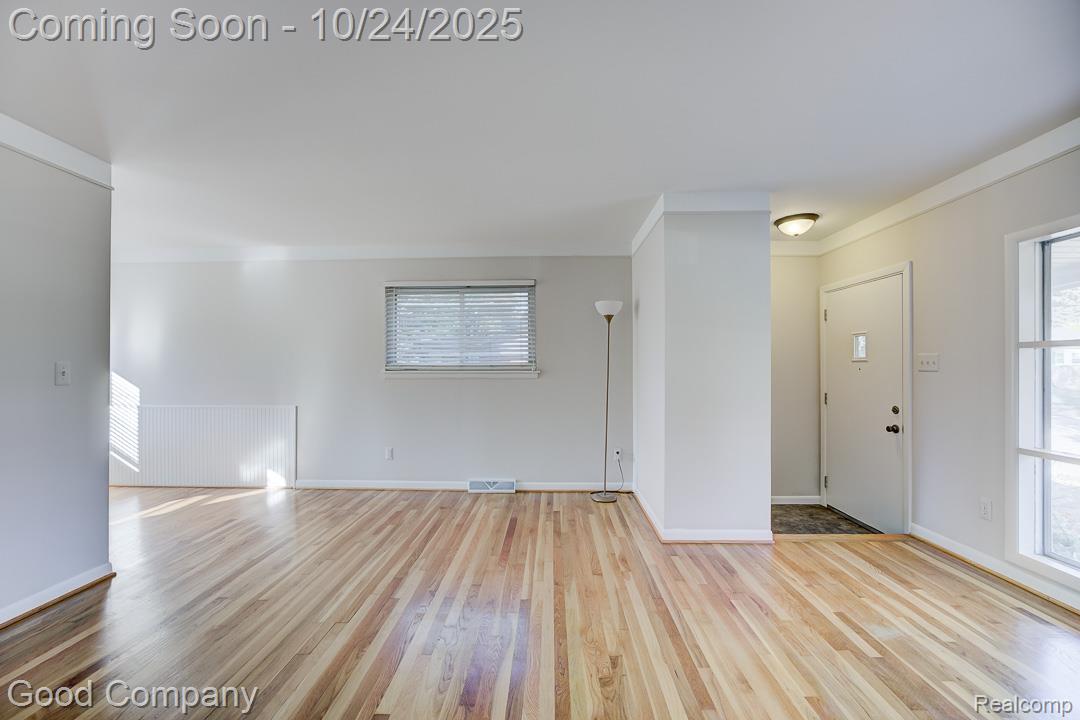 1204 Montrose Avenue