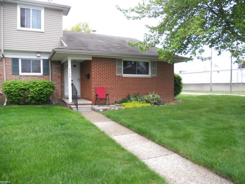 8102 BUSKO Avenue Warren City Macomb MI 48093