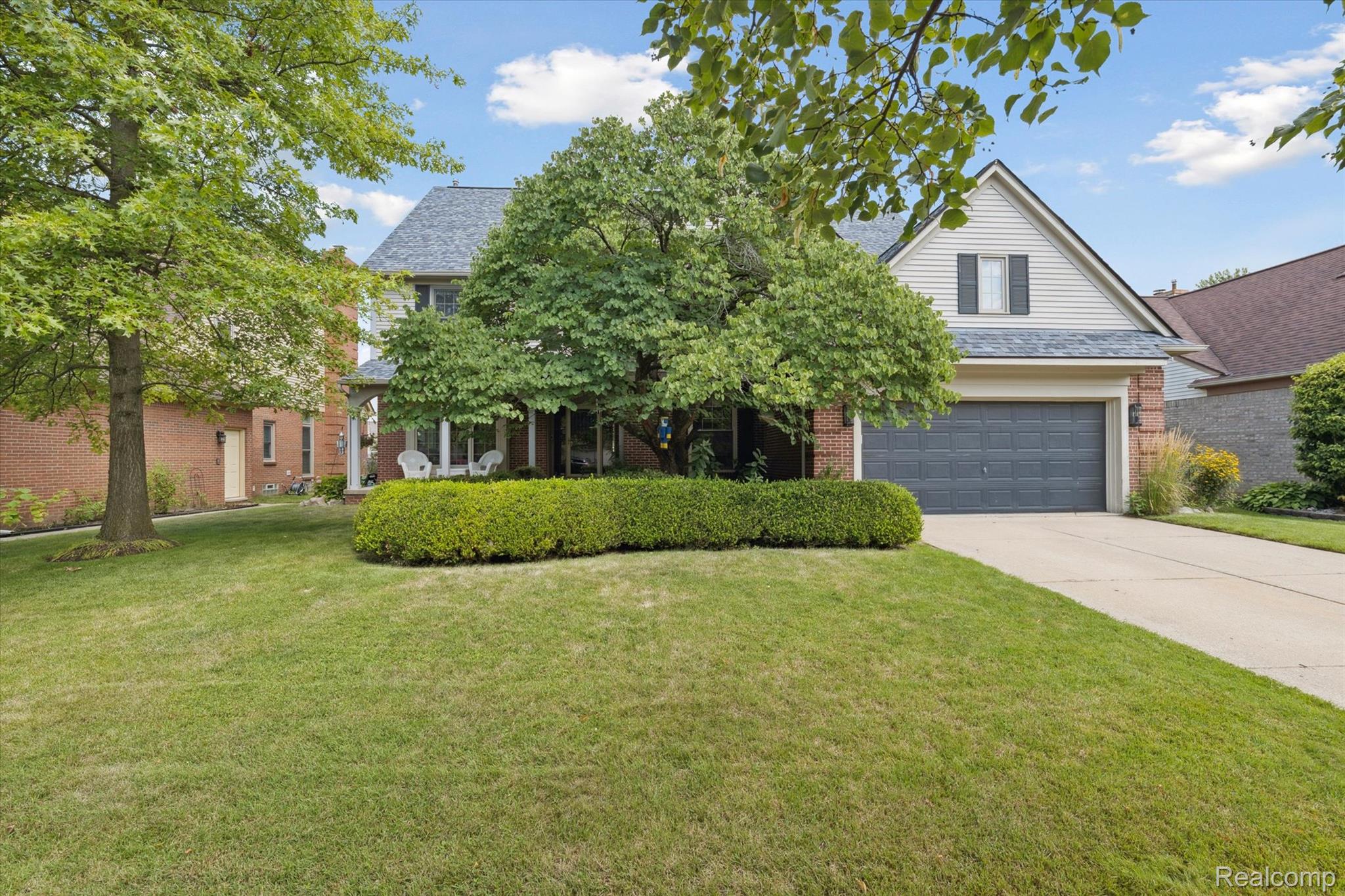 45242 Thornhill Road