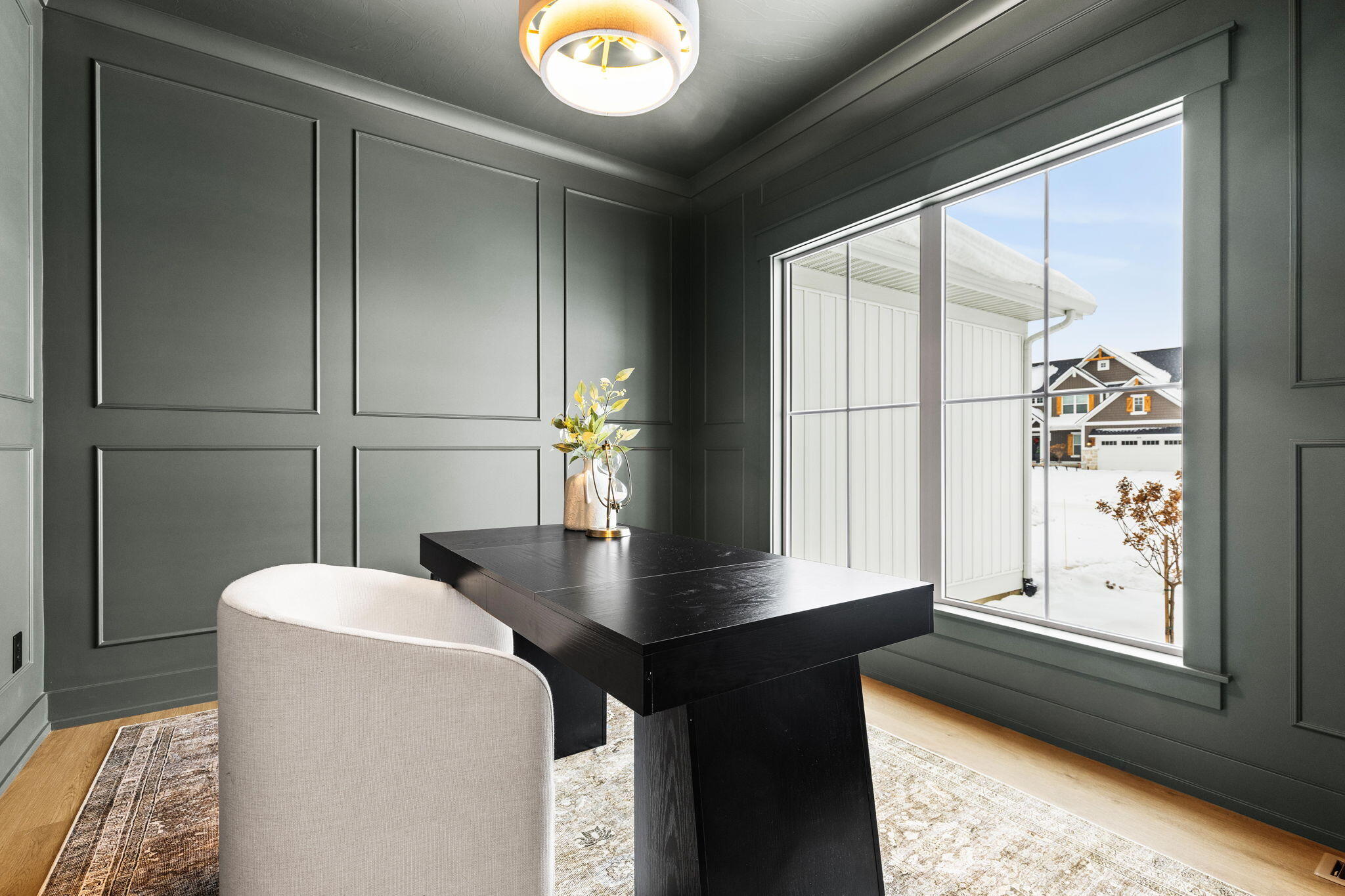 1912 Creekside Drive SW