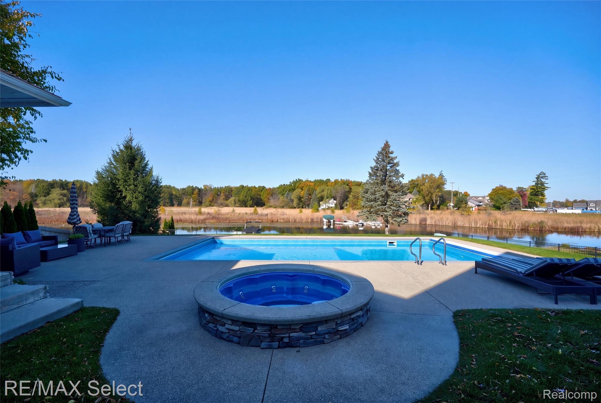 2368 Grove Park Road