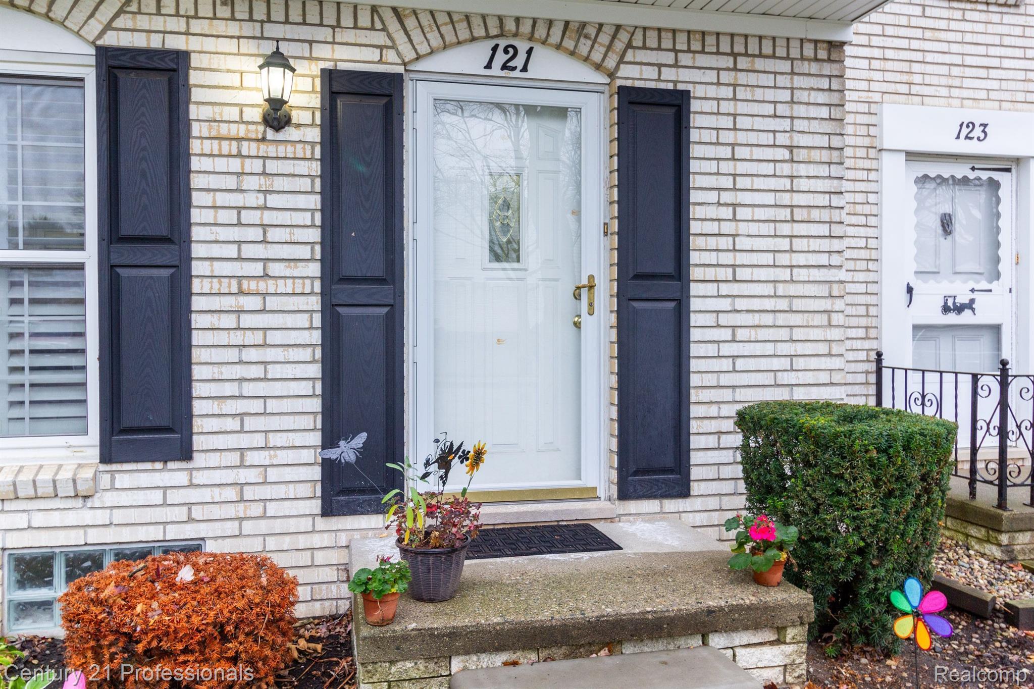 121 STRATFORD Lane 92