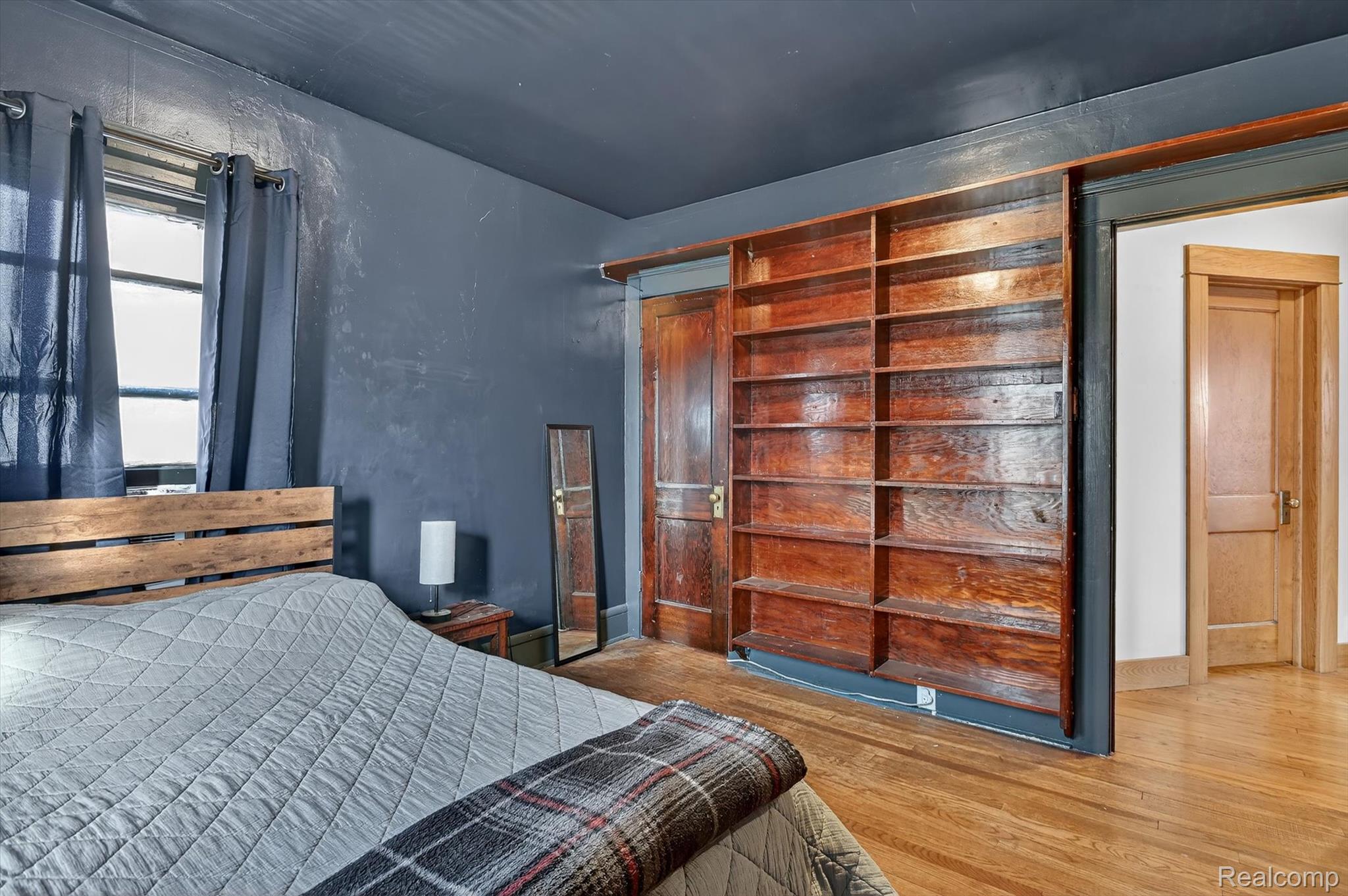 315 N Grinnell Street