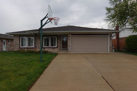 2102 DENISE Drive Sterling Heights City Macomb MI 48310