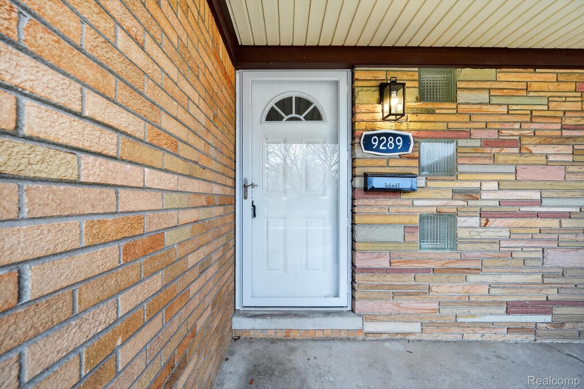 9289 Marion Crescent