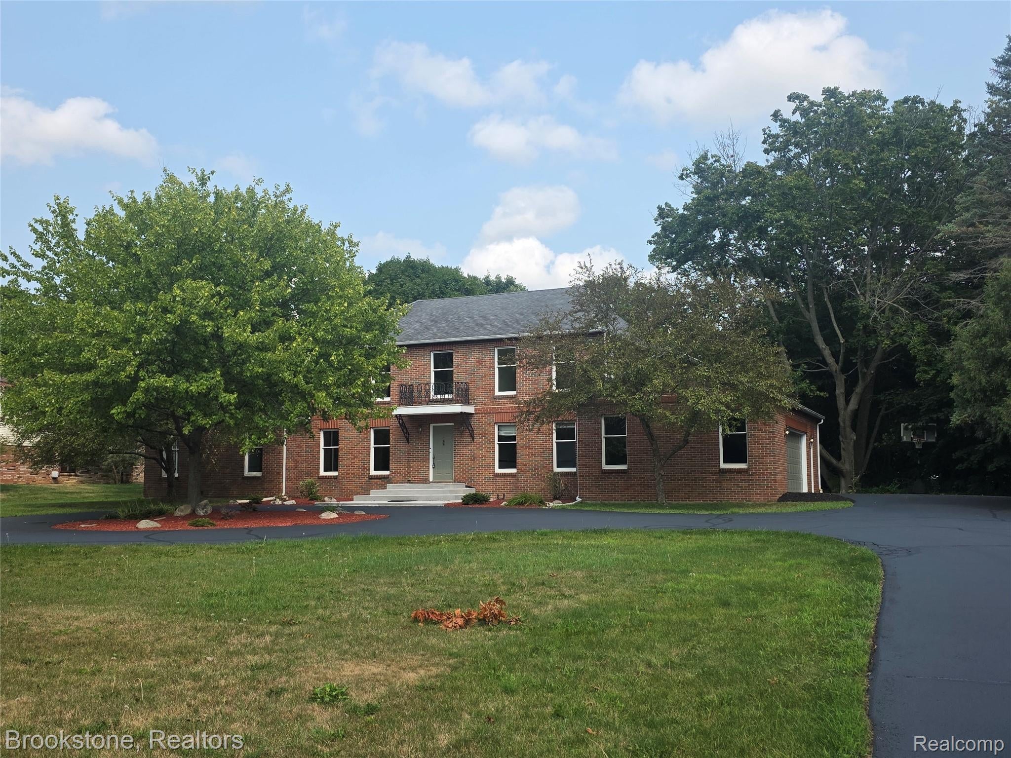 1210 Springborrow Drive