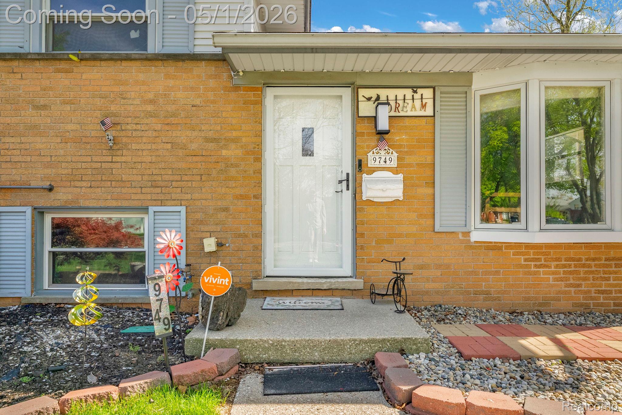 9749 Sylvester Street