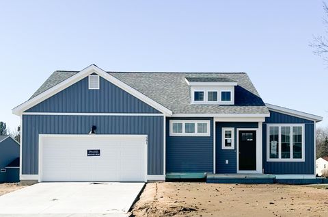 581 Waterford Village Drive NW Walker City MI 49534