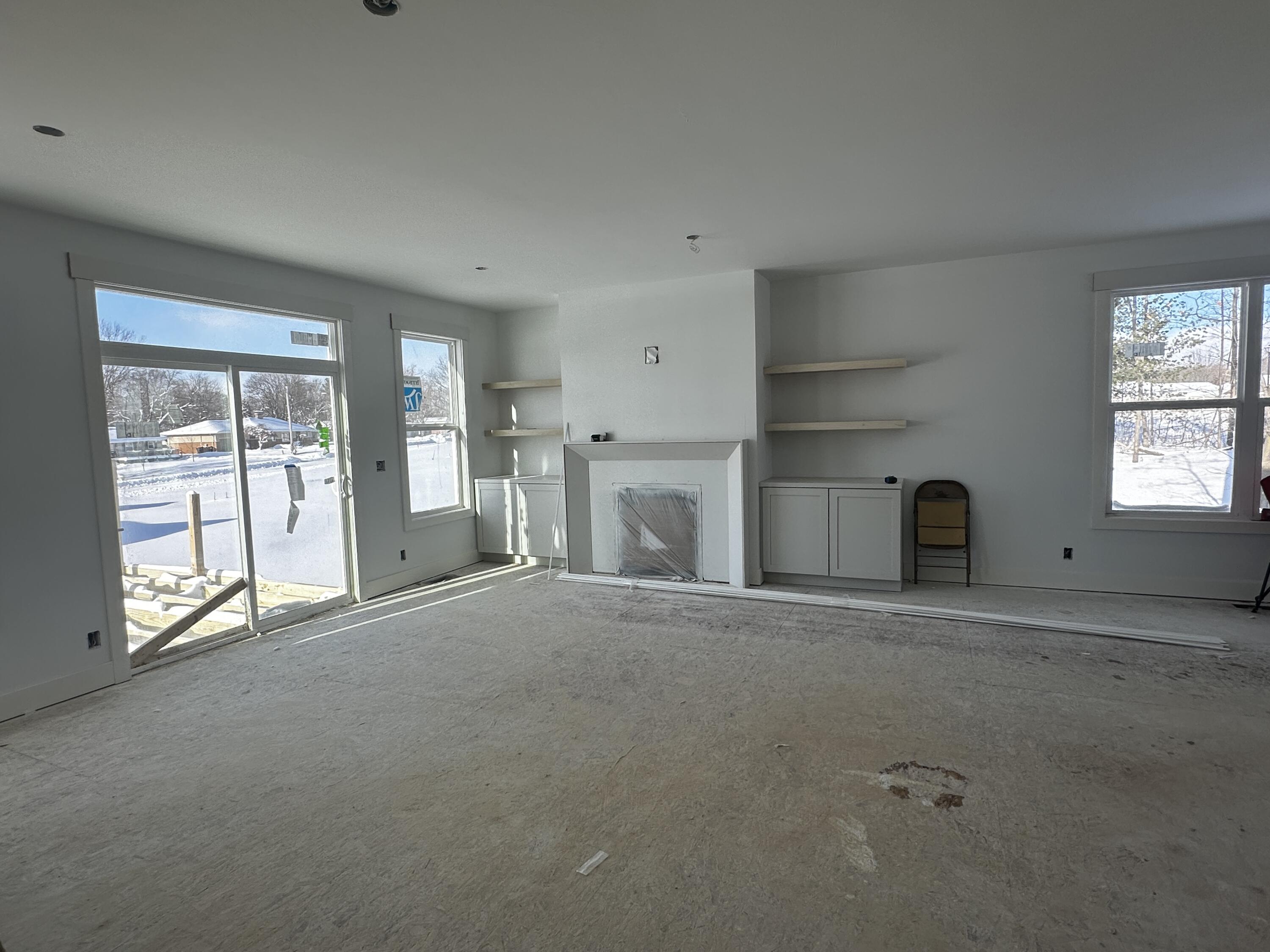 581 Waterford Village Drive NW