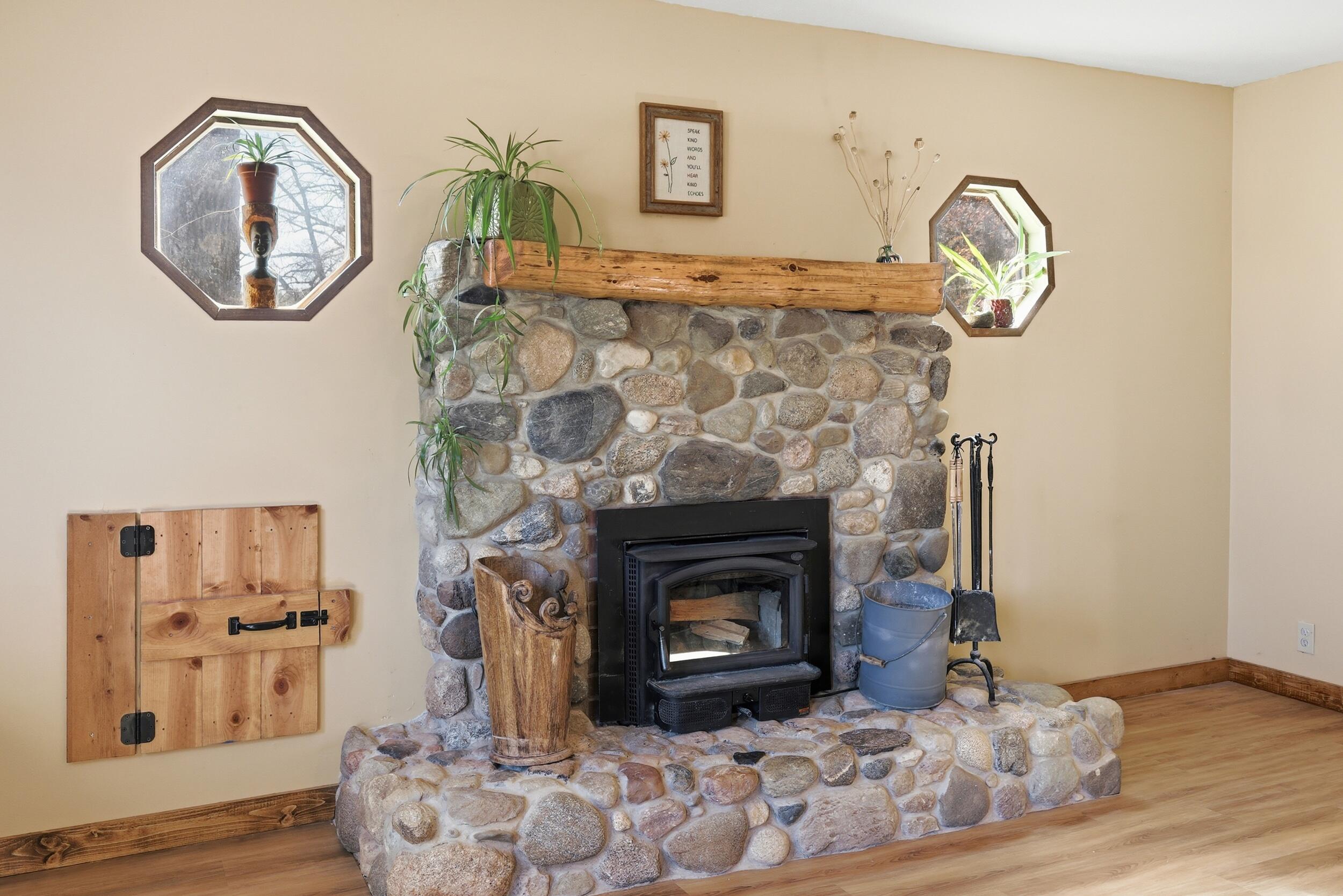 8459 S Maple Island Road