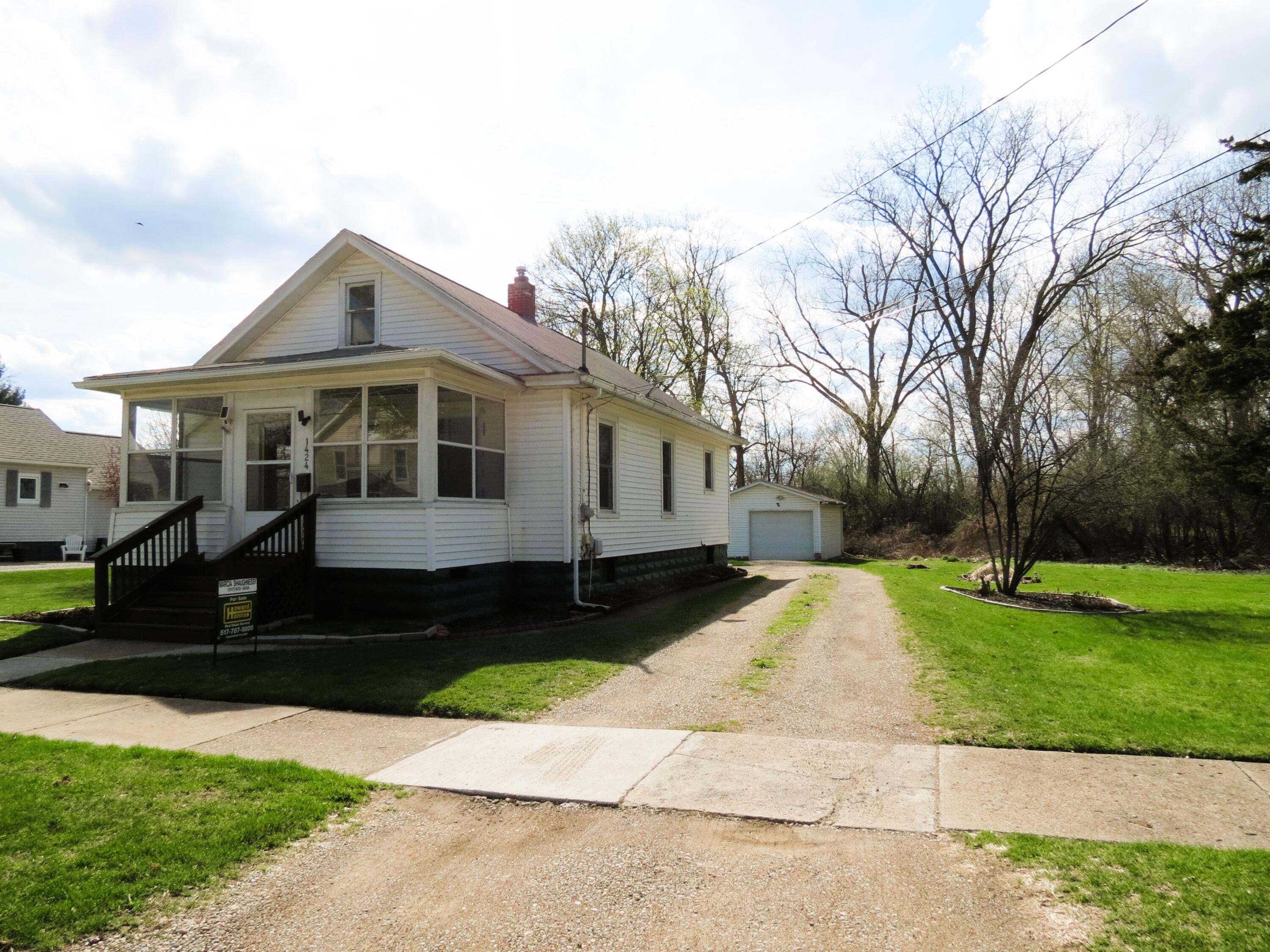 1424 Locust Street
