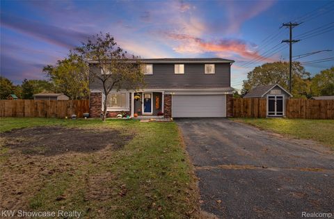 2606 Caterham Drive Waterford Charter Township MI 48329