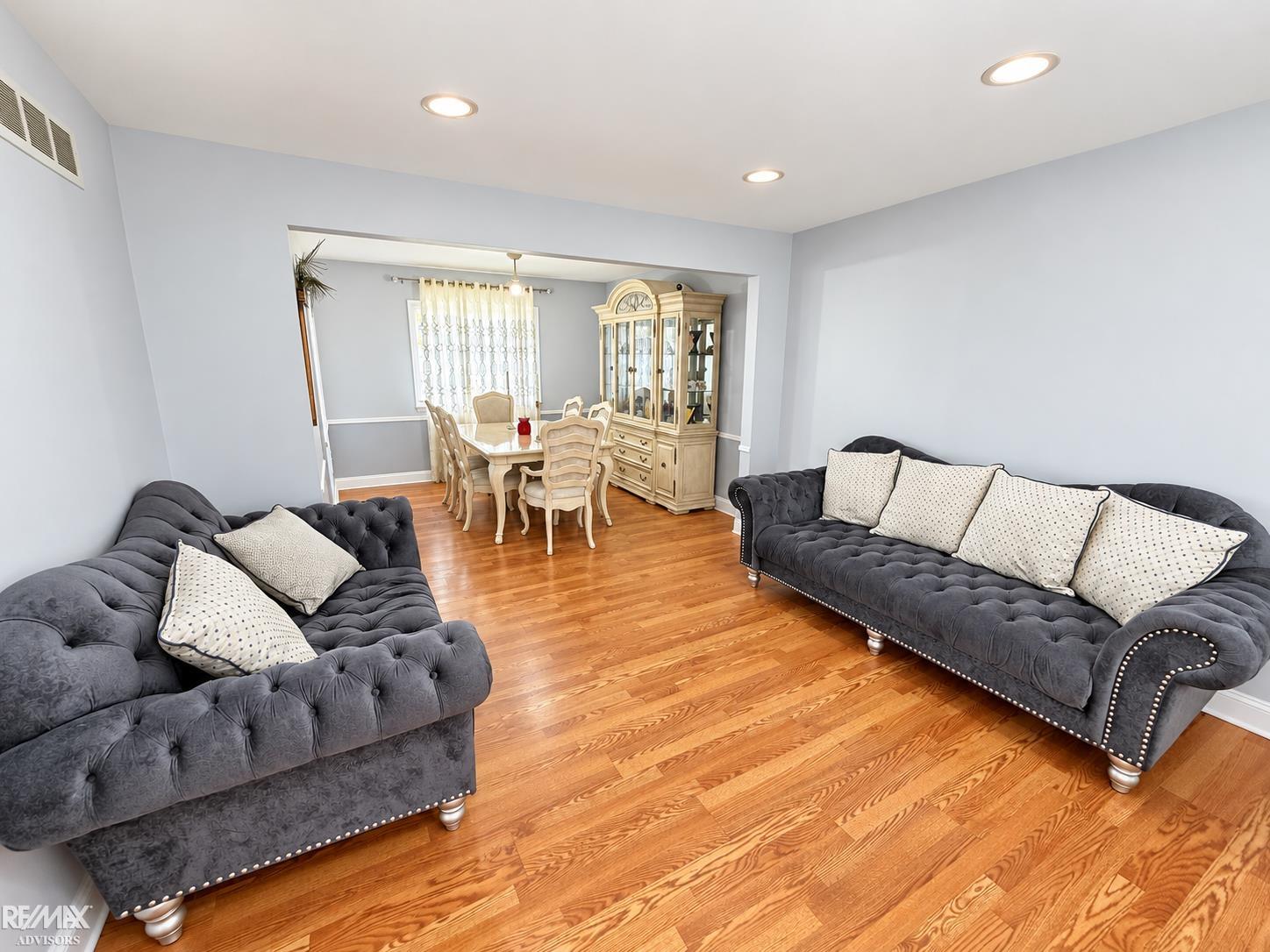 35316 Sunset Drive