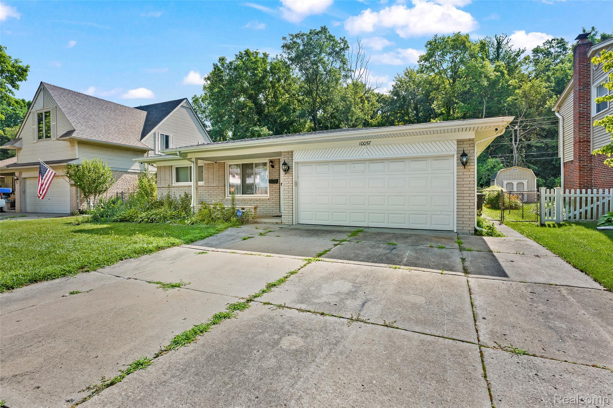 10057 Westlake Street