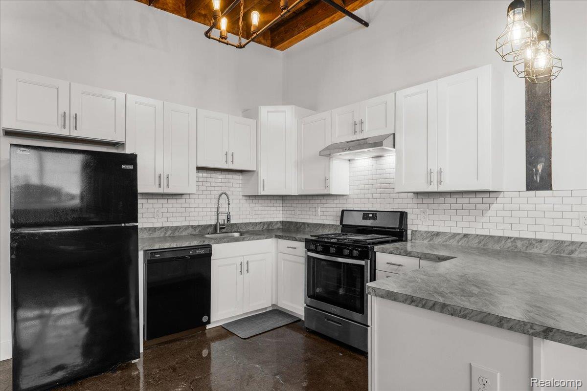 2614 Riopelle Street 1