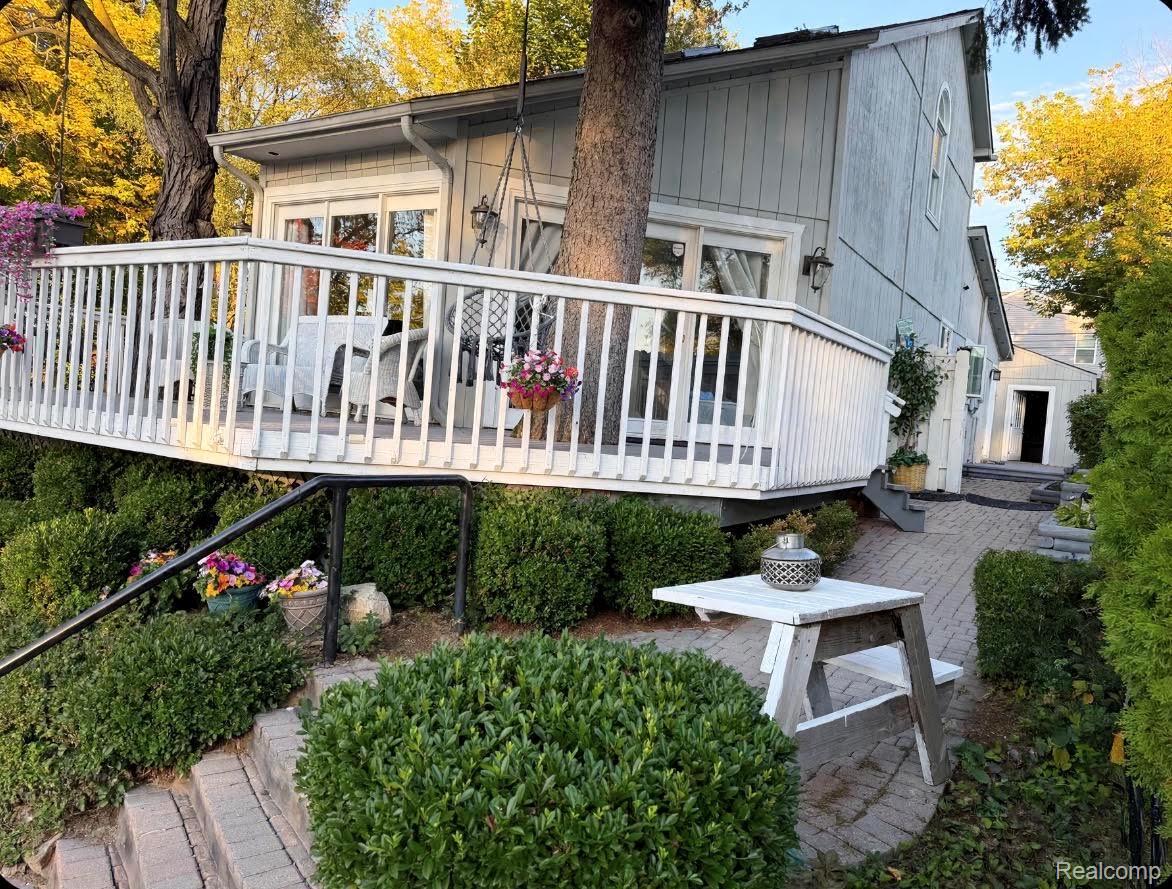 2295 Austin Drive