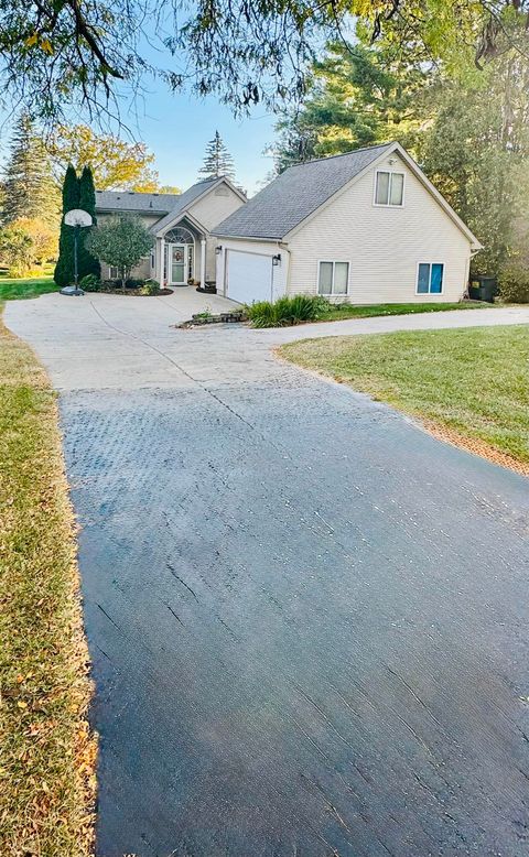 11030 White Lake Road Tyrone Township MI 48430