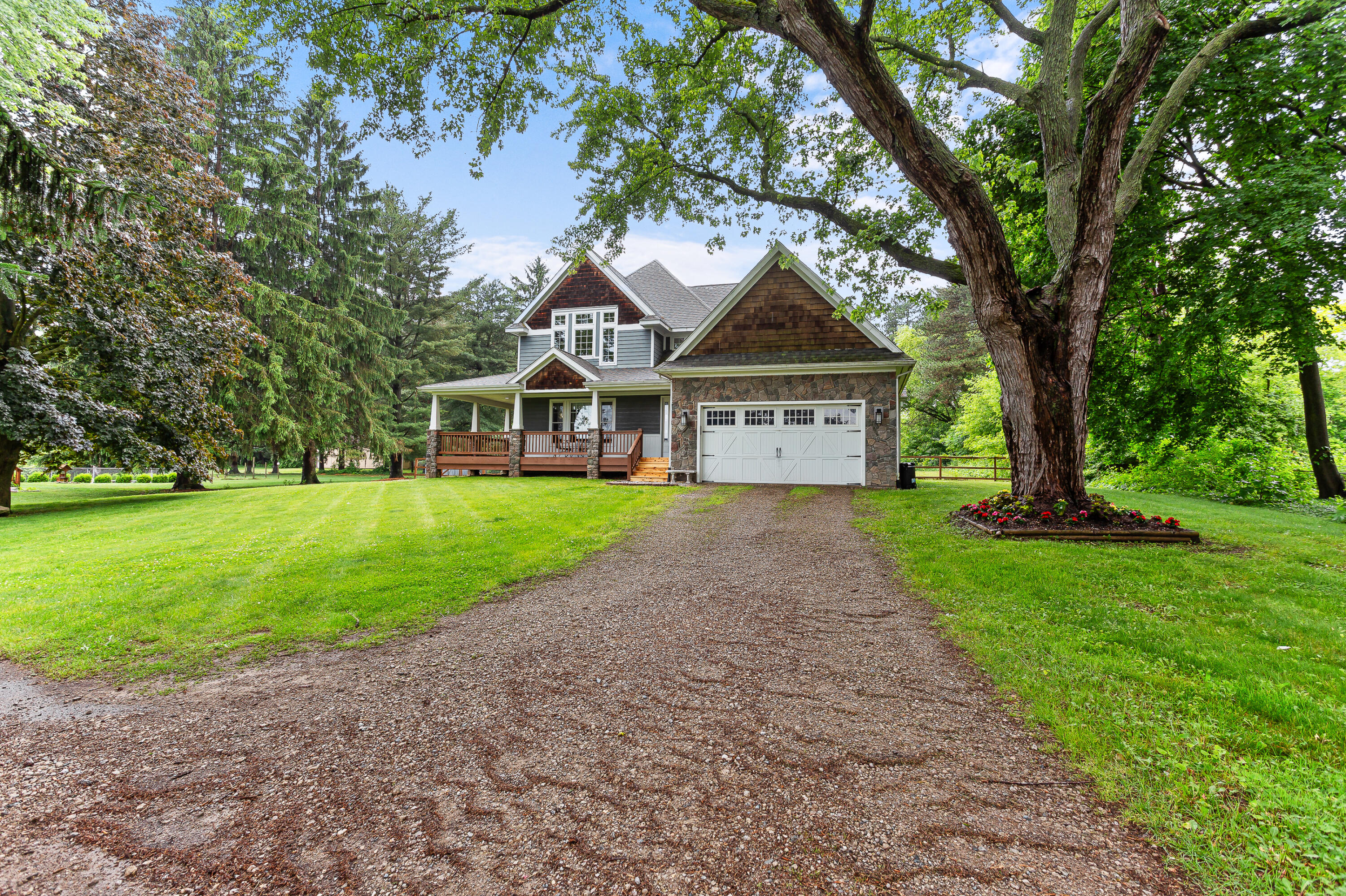 16320 Hi Land Trail
