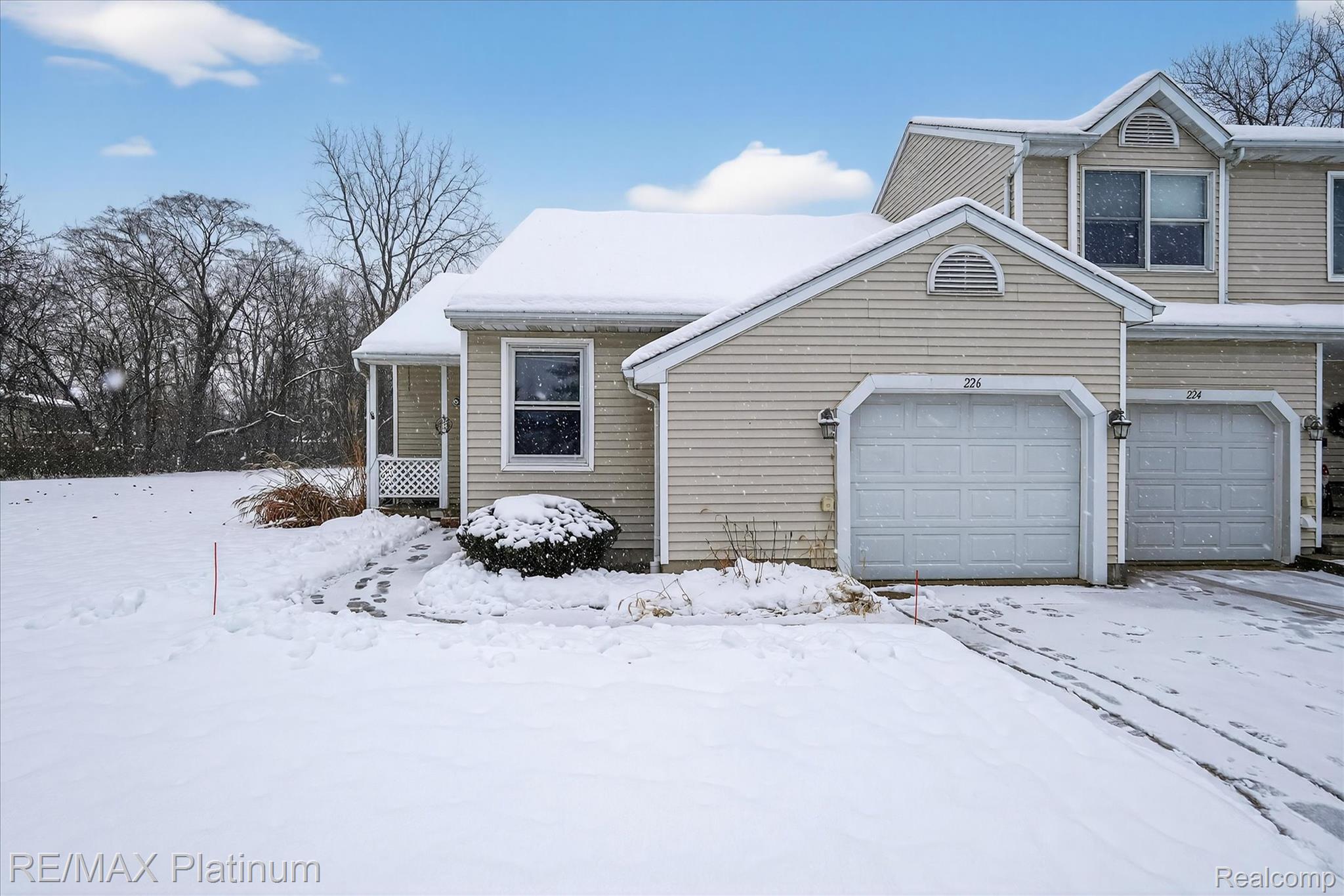 226 Meadow Pointe Drive