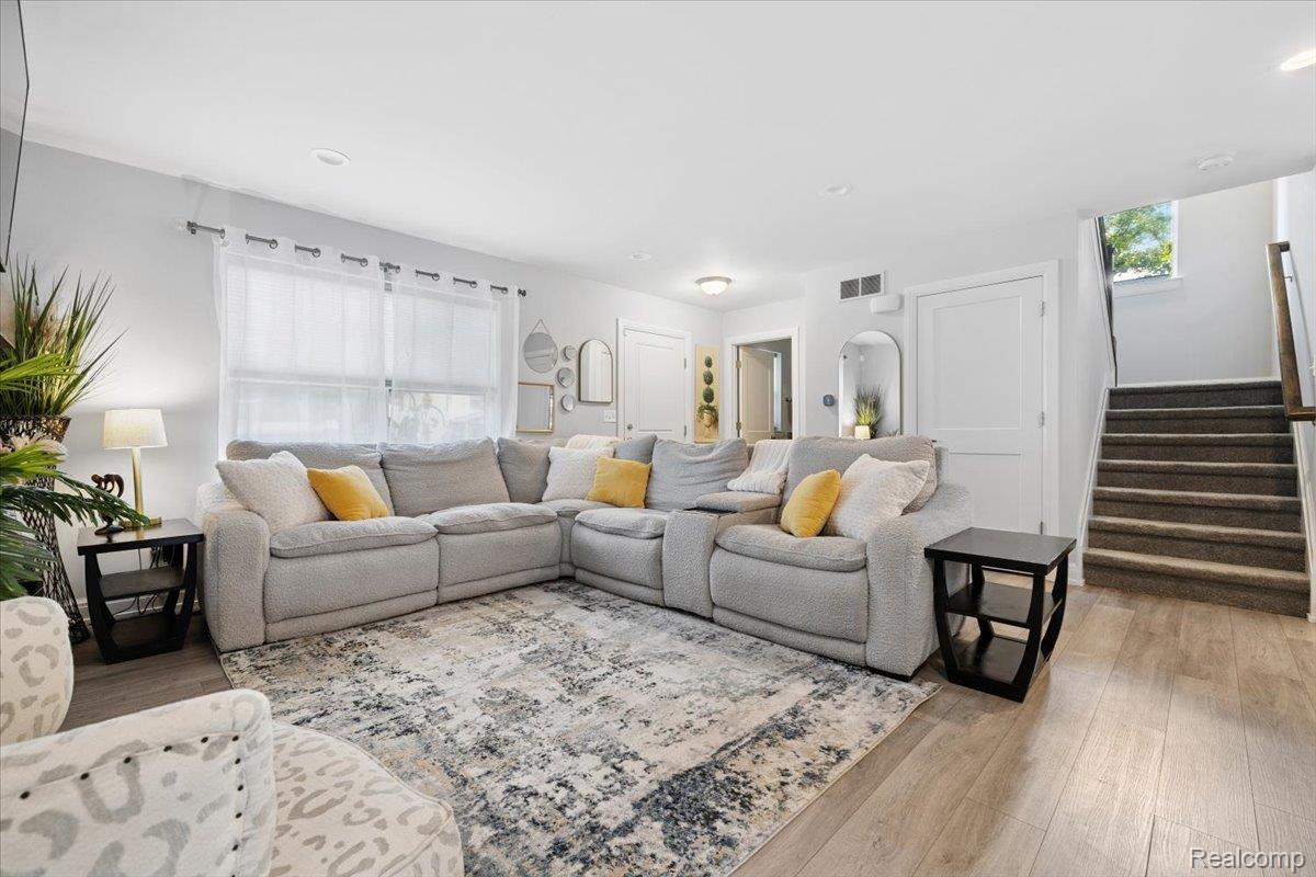 440 Livingston Street