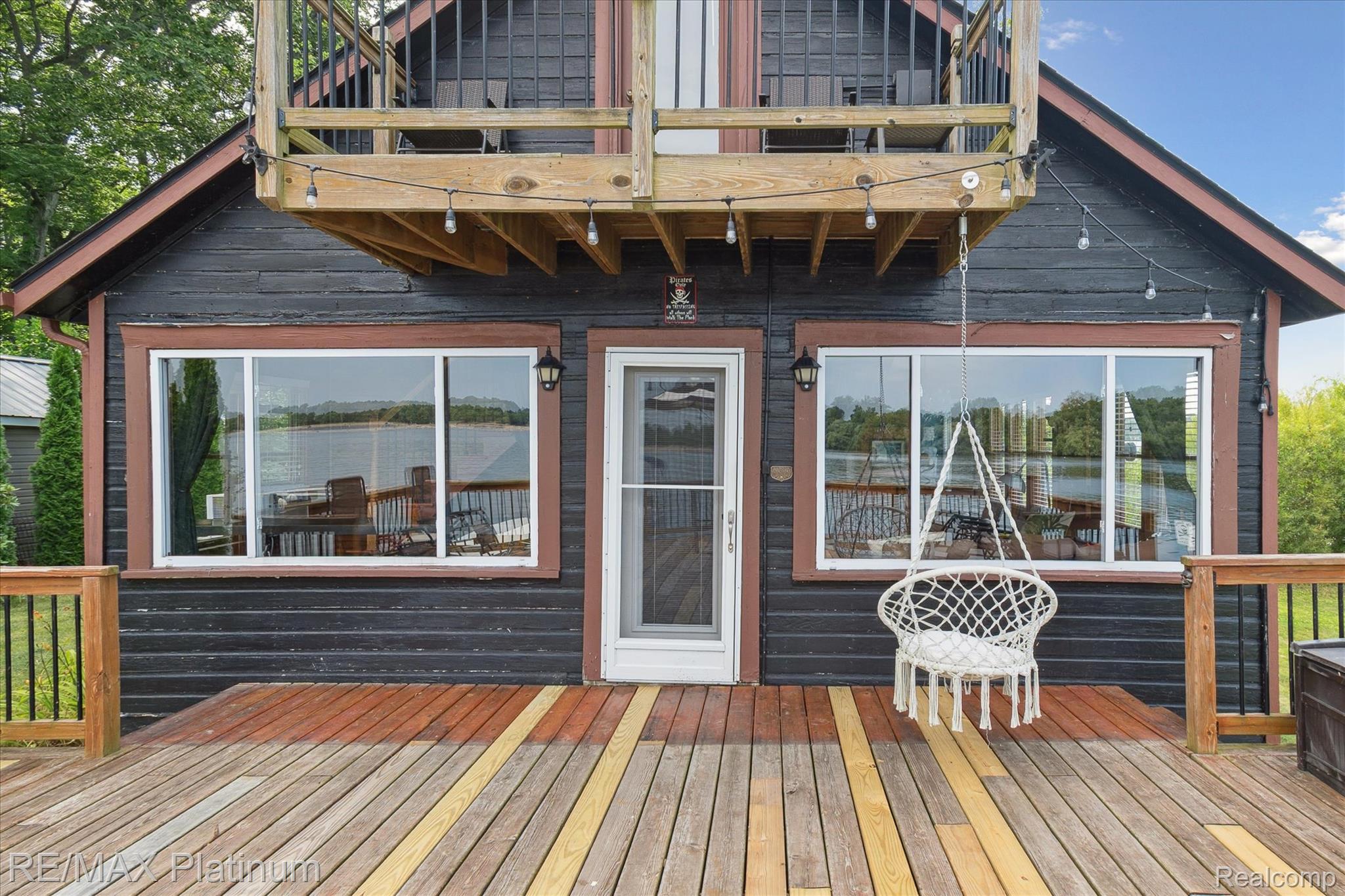 2419 Gale Island Street