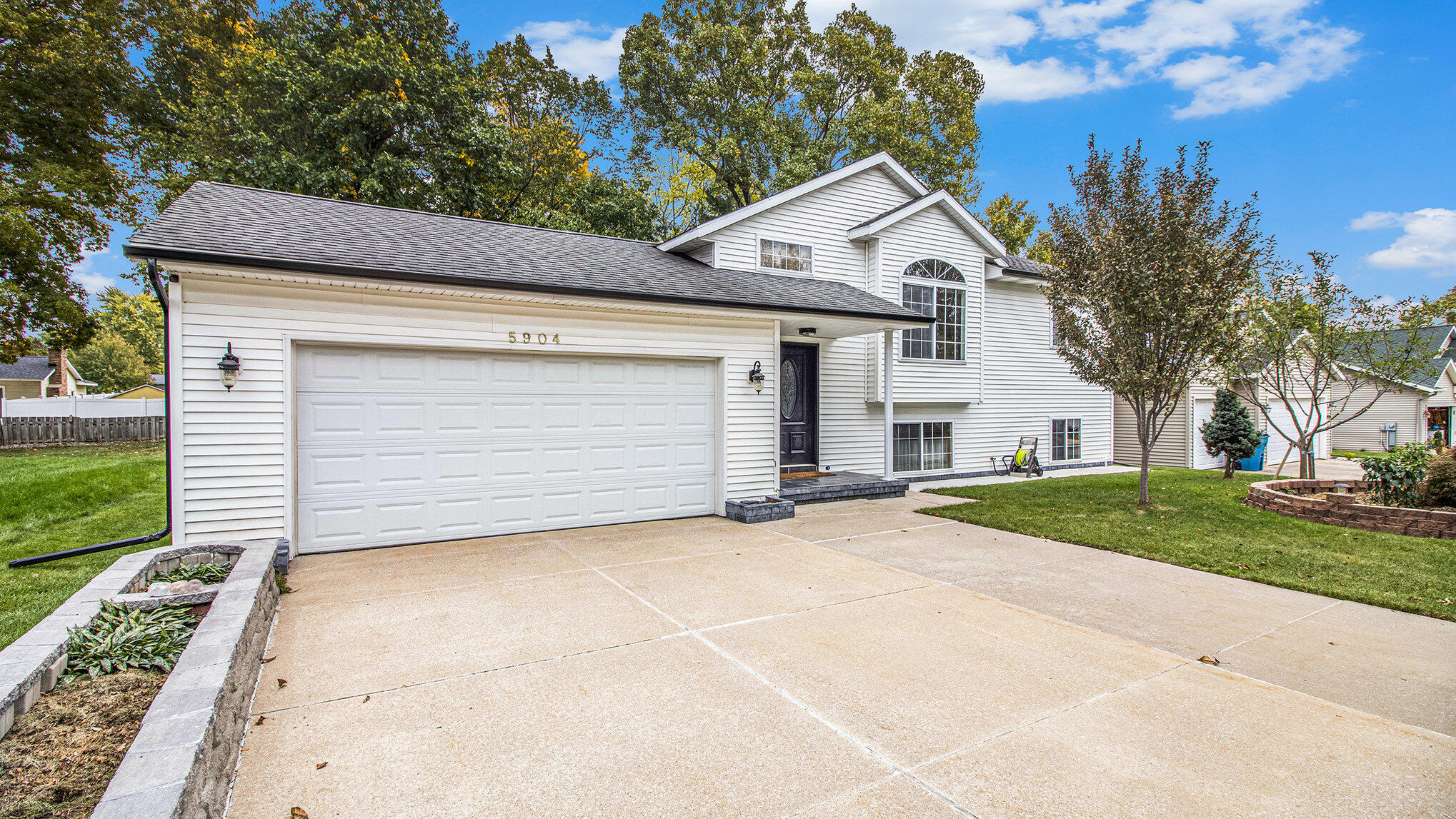 5904 Penny Farm Drive SE