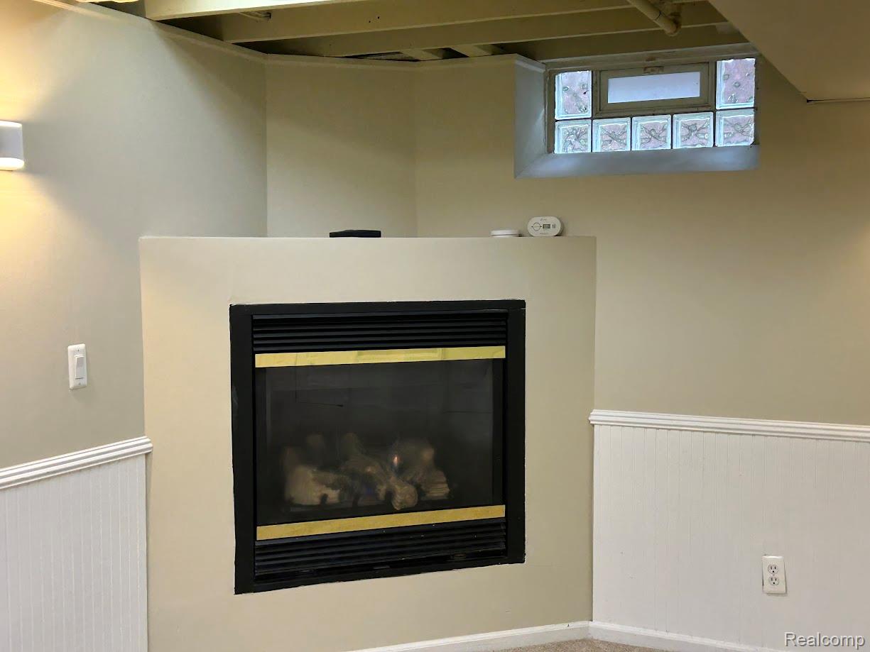 Birmingham City, Michigan 48009, United States, 3 Bedrooms Bedrooms, ,2 BathroomsBathrooms,Residential,Active,227408