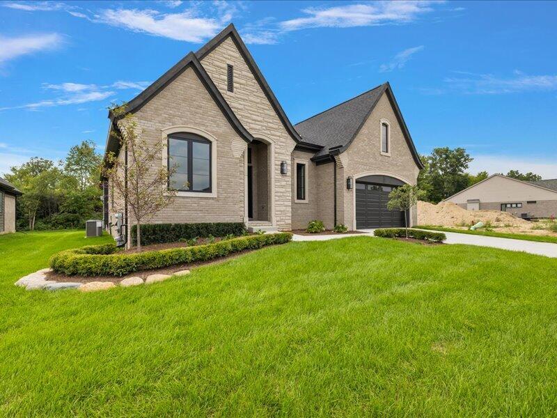 57363 Meadowridge Drive