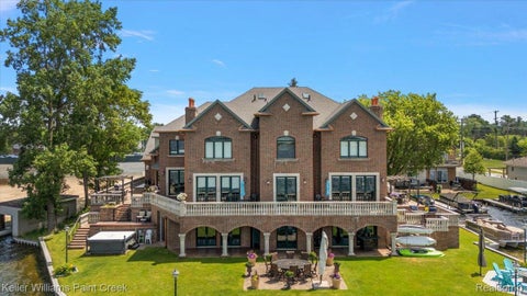Photo of 328 S Broadway Street, Lake Orion Village, MI 48362 (MLS # 20261012891)