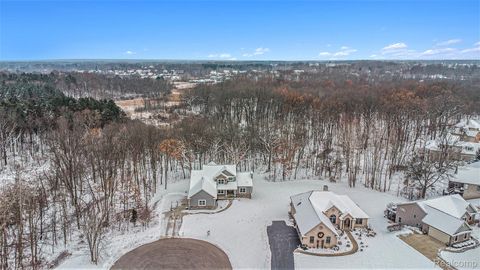 1281 Victoria Lane Fenton Charter Township MI 48430