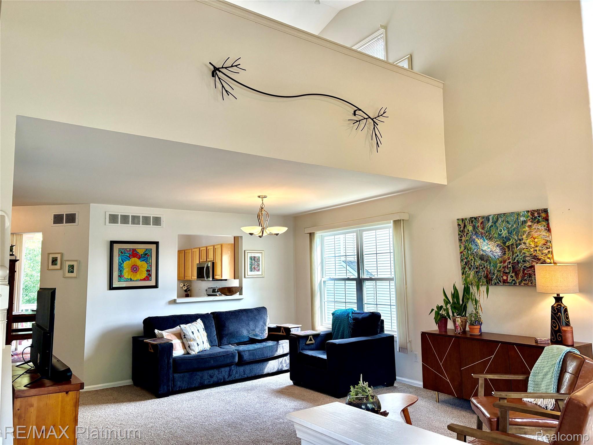 5089 Northfield Drive