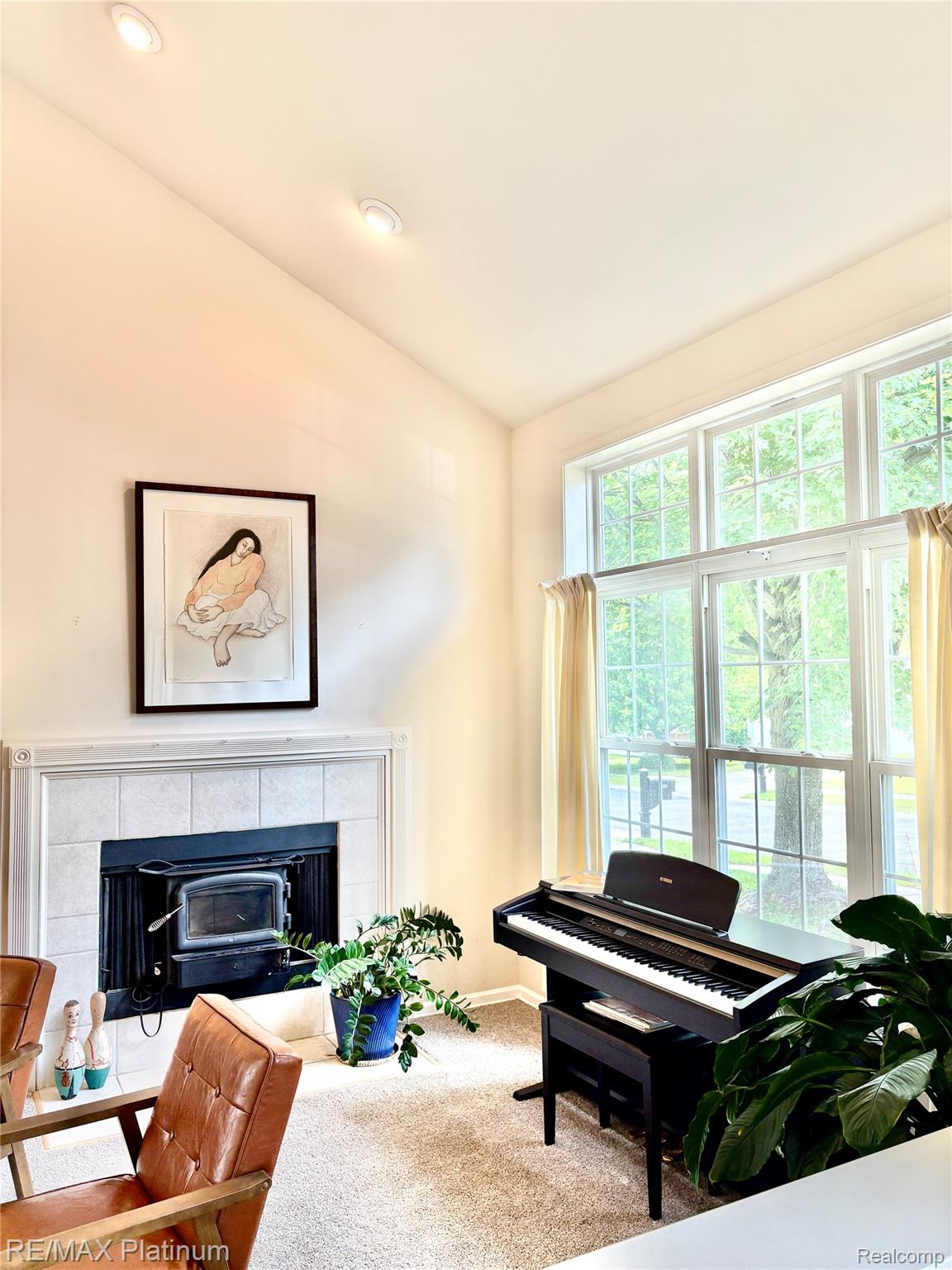 5089 Northfield Drive