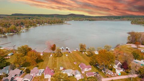 3310 Dumont Lake Drive Allegan Township MI 49010