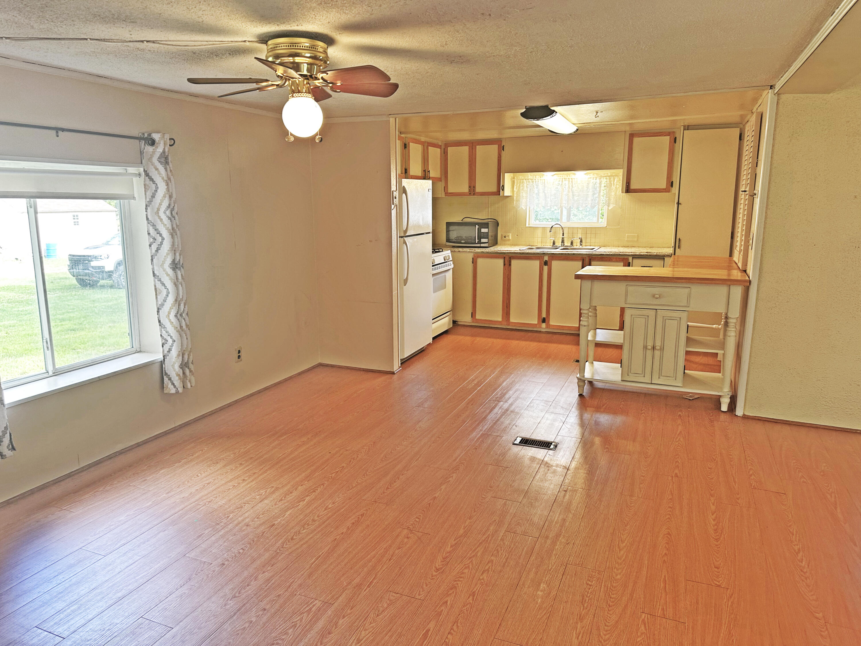 3310 Dumont Lake Drive